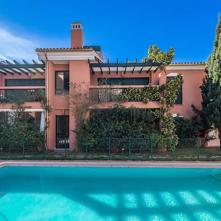 Cabopino, Cerca De Todo Marbella