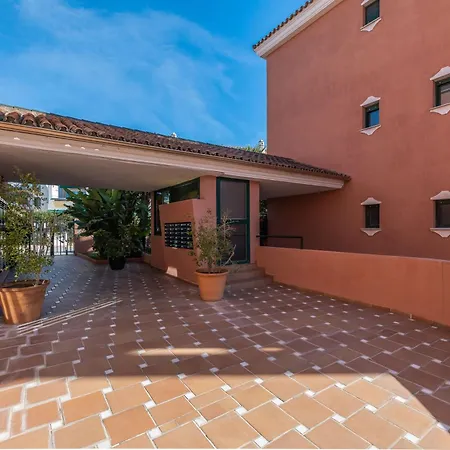 Cabopino, Cerca De Todo Marbella